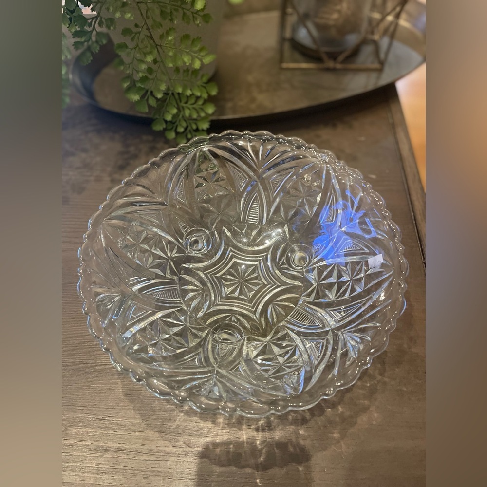 1940s anchor hocking footed bowl
